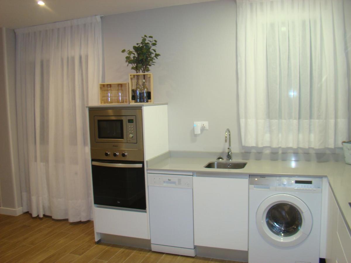 Apartamentos La Pereda Сантандер Екстериор снимка